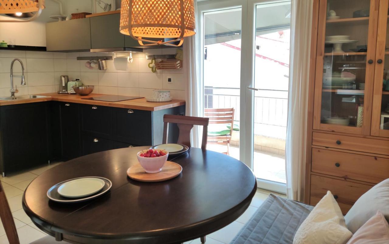 Apartment For Two 200M From The Beach Pola Esterno foto