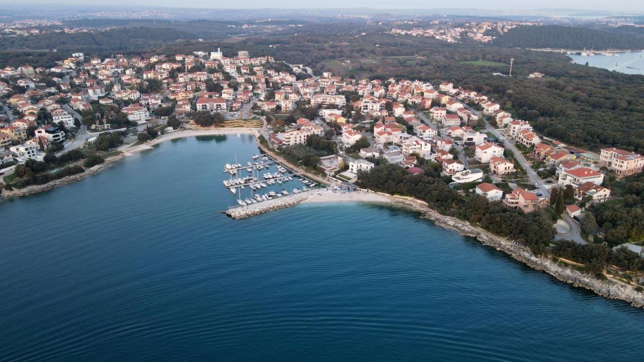 Apartment For Two 200M From The Beach Pola Esterno foto