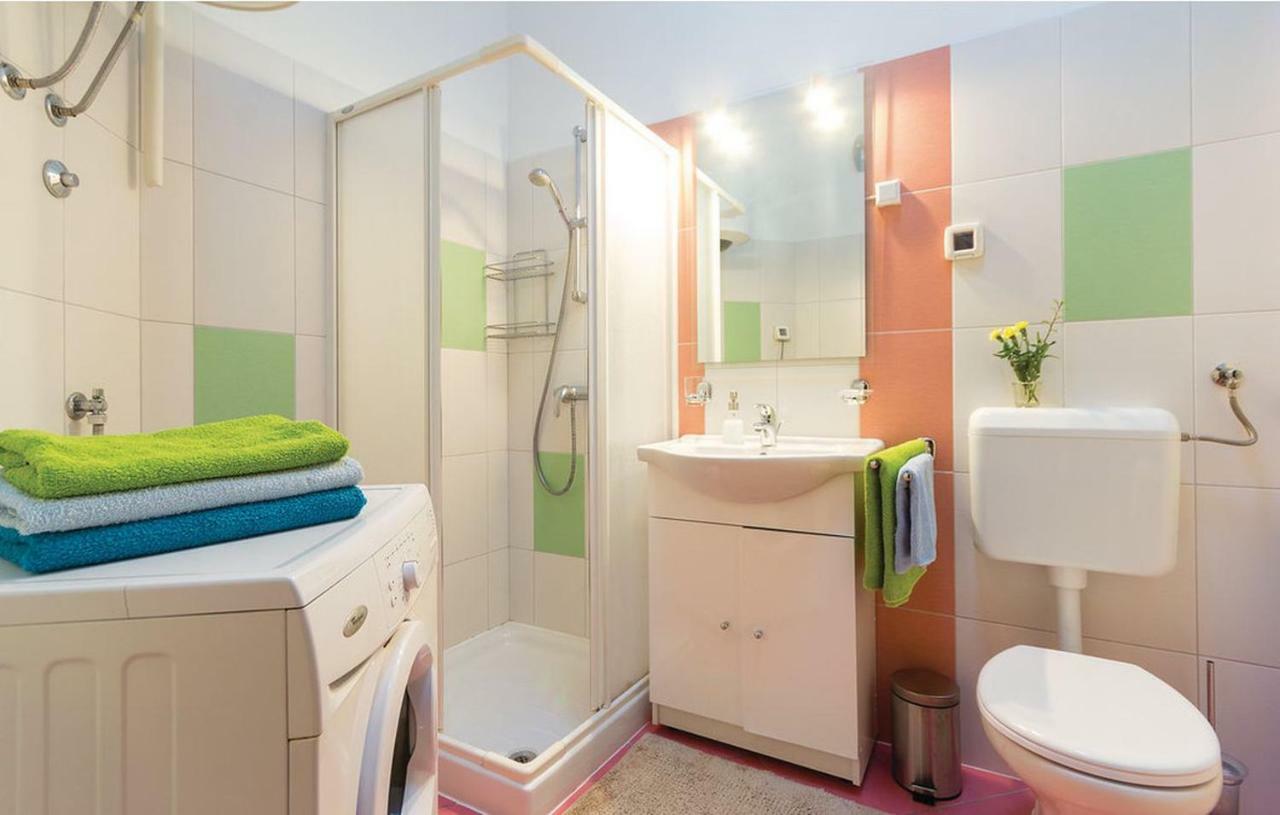 Apartment For Two 200M From The Beach Pola Esterno foto